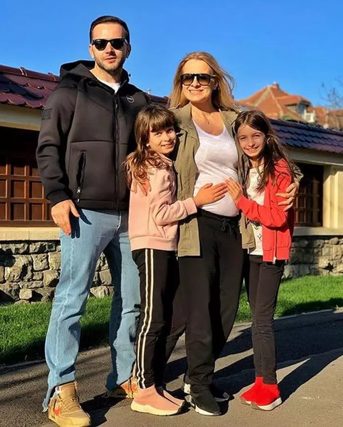 Fotografia prin care Mihai Morar a anunțat că va deveni tată pentru a treia oară