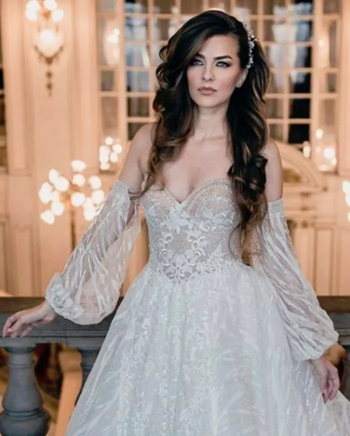Eliza Ancău are 26 de ani şi a fost Miss România