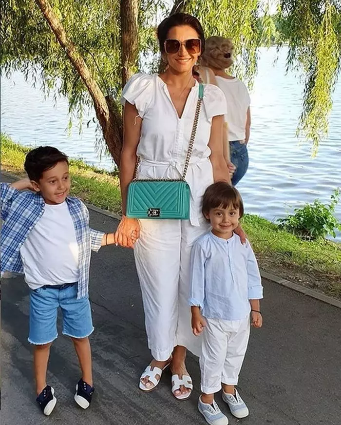 Claudia Pătrășcanu și cei doi băieți