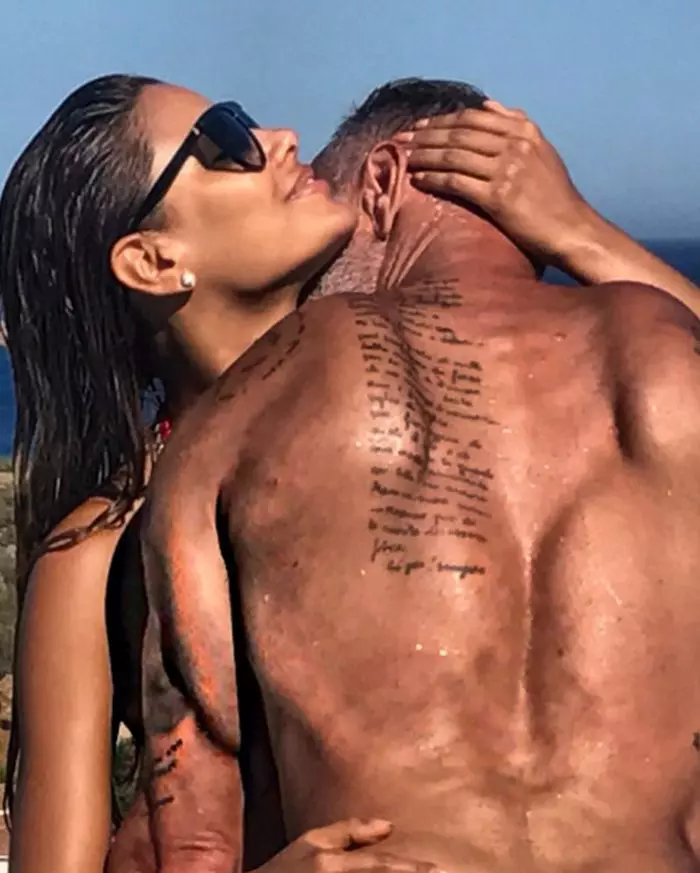 „Viața înseamnă eu și tu. Te iubesc!”