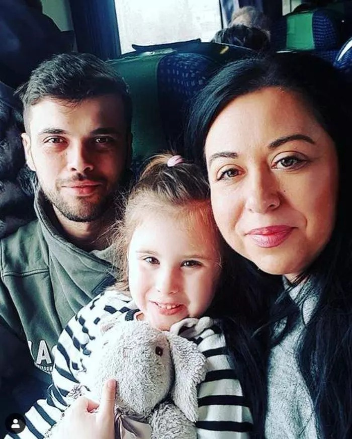 Oana-Roman-si-familia-1