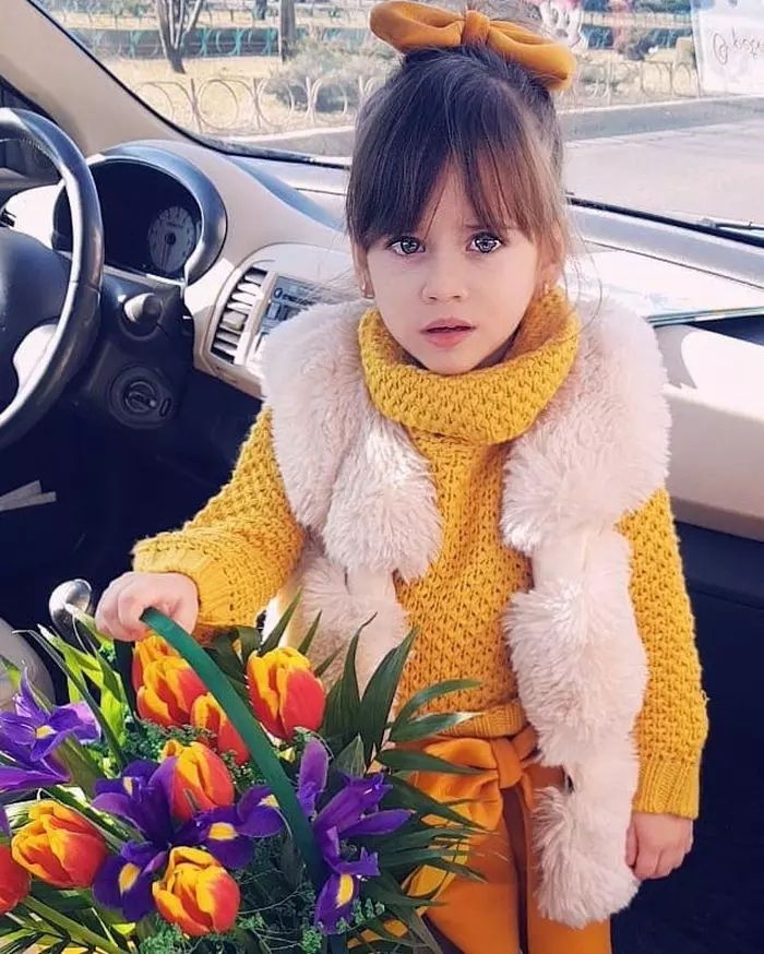 Fetita Sanzianei Buruiana