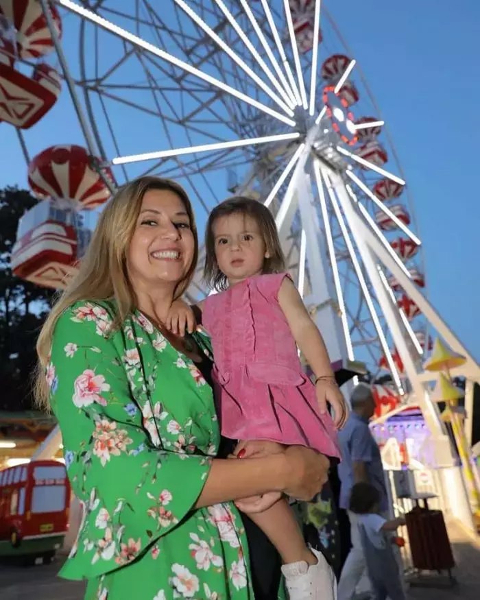 Amalia-Enache-si-Alma-e1541496623232