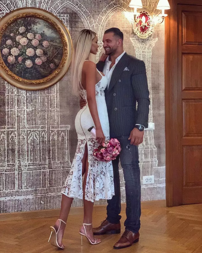 Bianca Dragusanu si Alex Bodi la cununia civila 2