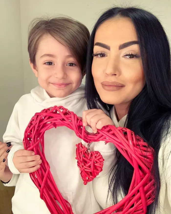 Andreea Mantea si David, fiul sau 1