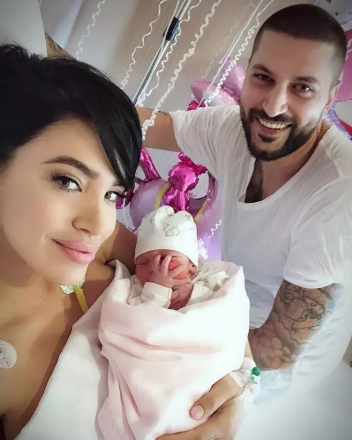 adelina pestritu si fiica 8