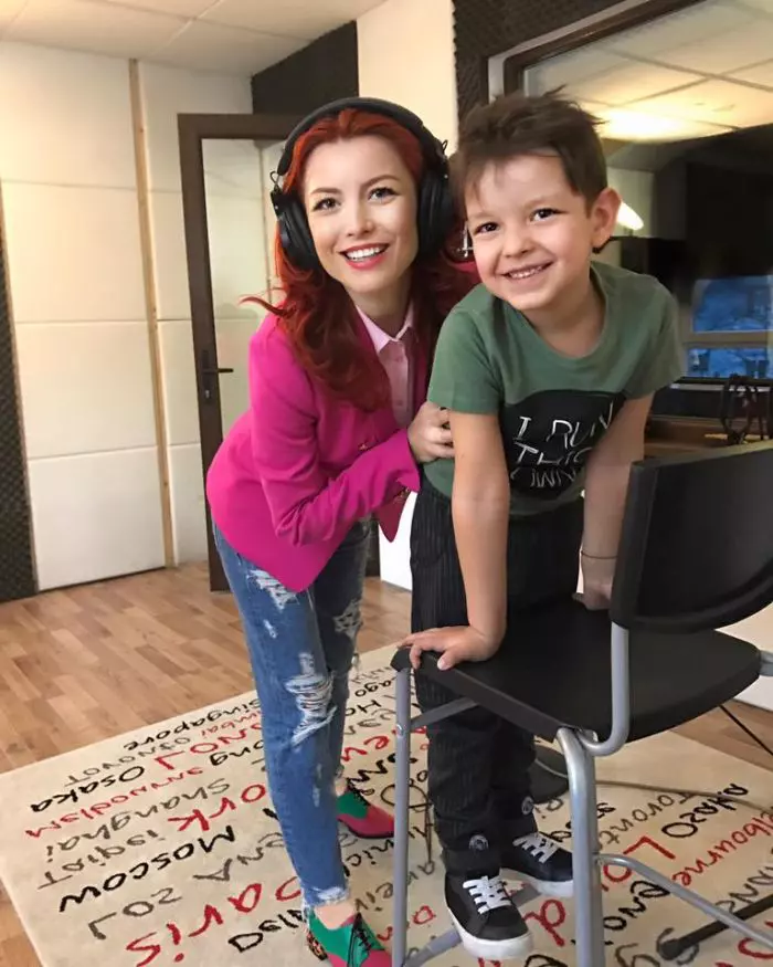 Leu - Elena Gheorghe