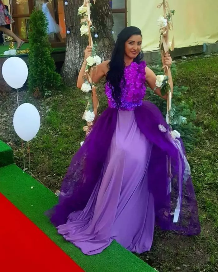 Mirela de la ”Insula iubirii” are afacere cu haine