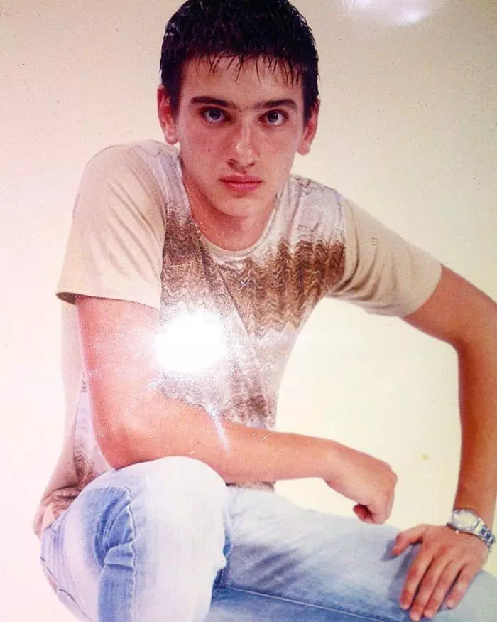 Imagini cu Dorian Popa din copilărie