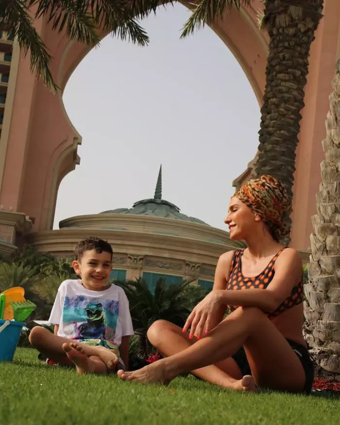 Anna Lesko și băiețelul ei, Adam