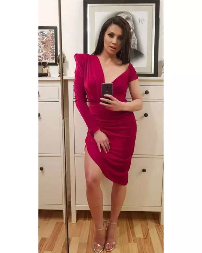 Lora și-a schimbat look-ul