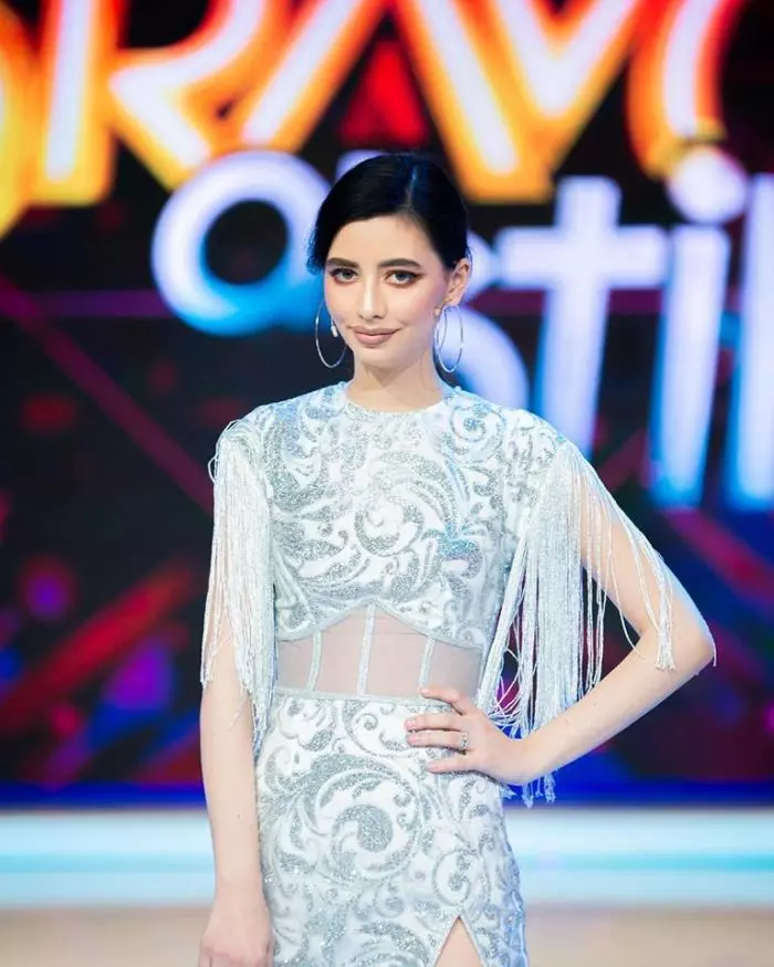 Alexandra, de la Bravo ai stil