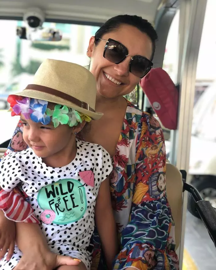 Andra e cu familia în vacanță