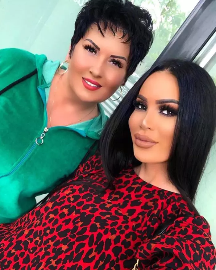 Bianca Pop și mama ei