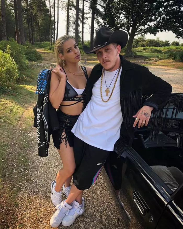 Katarina și What's UP