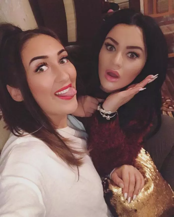 Sora lui Carmen de la Salciua (1)