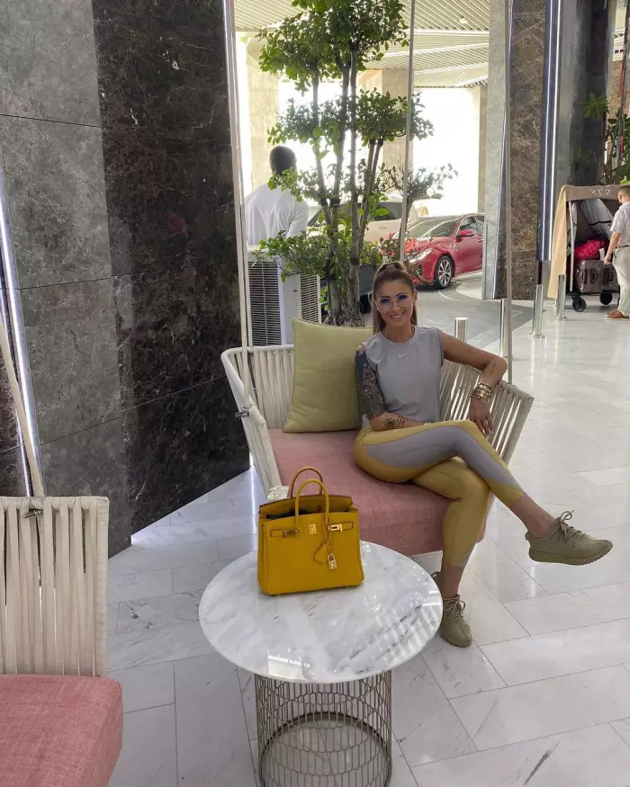 cGcmdz03MDAmaGFzaD1mMDQyOTU1NjdlNTIyNjQzMmQxN2ZjNzg1ZjMzZjRmOA.thumb_