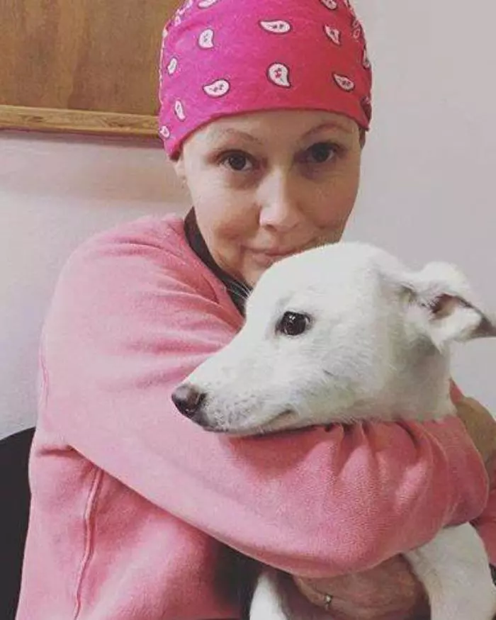 shannen-doherty-a-invins-cancerul5-copy