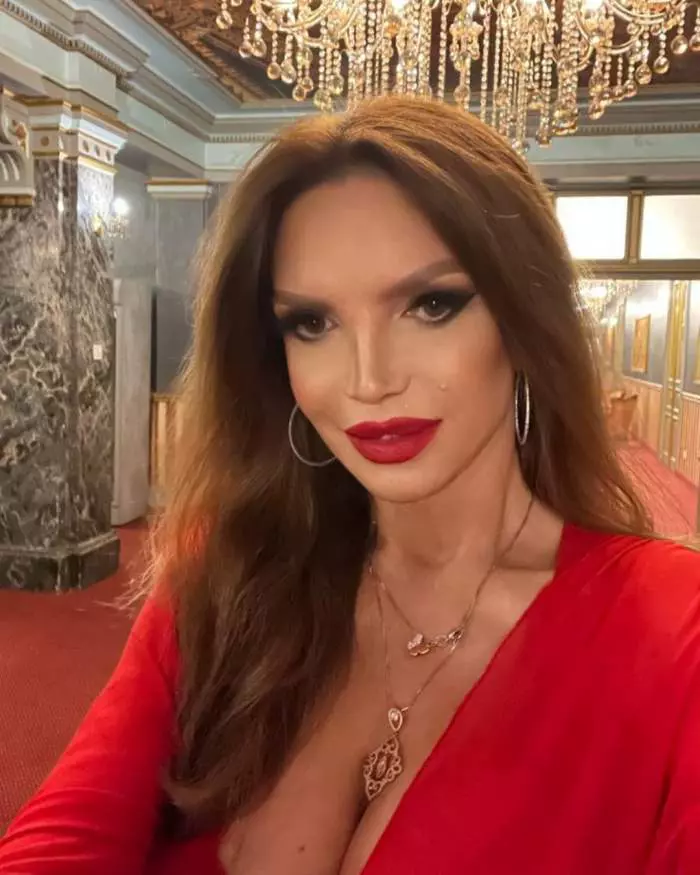 cristina spatar cantareata