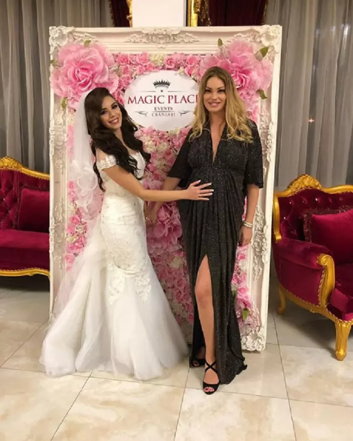 Valentina Pelinel e însărcinată cu gemeni