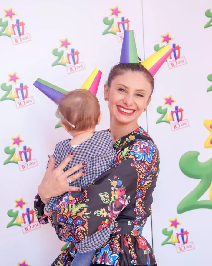 Ana Maria Gheorghe si fetita ei