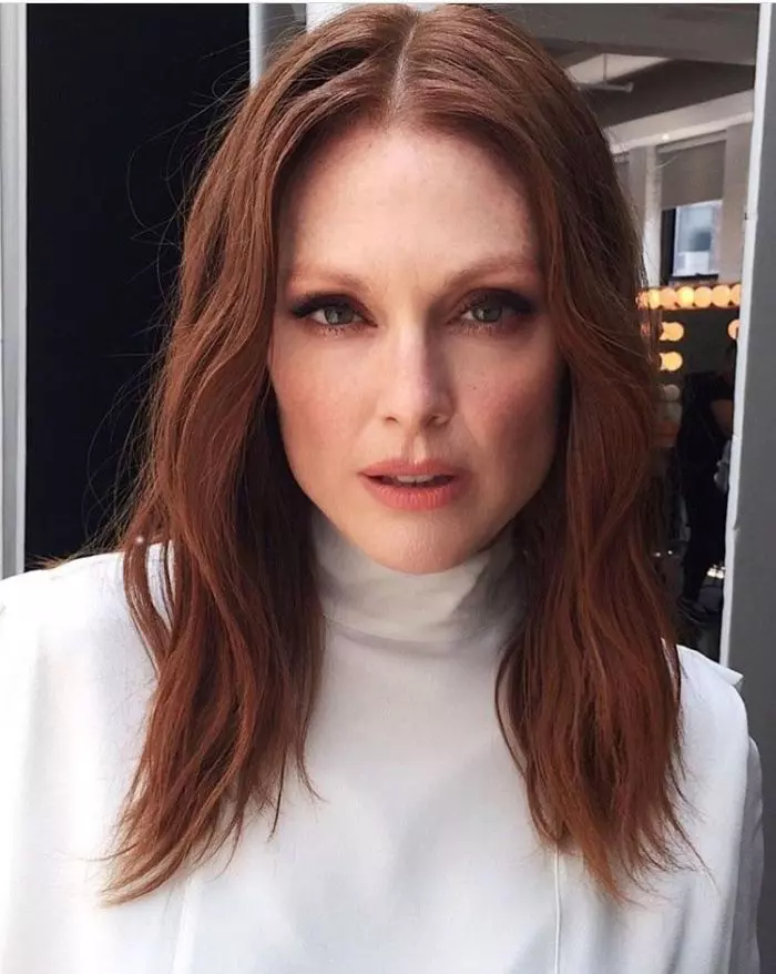 Julianne Moore (>50)