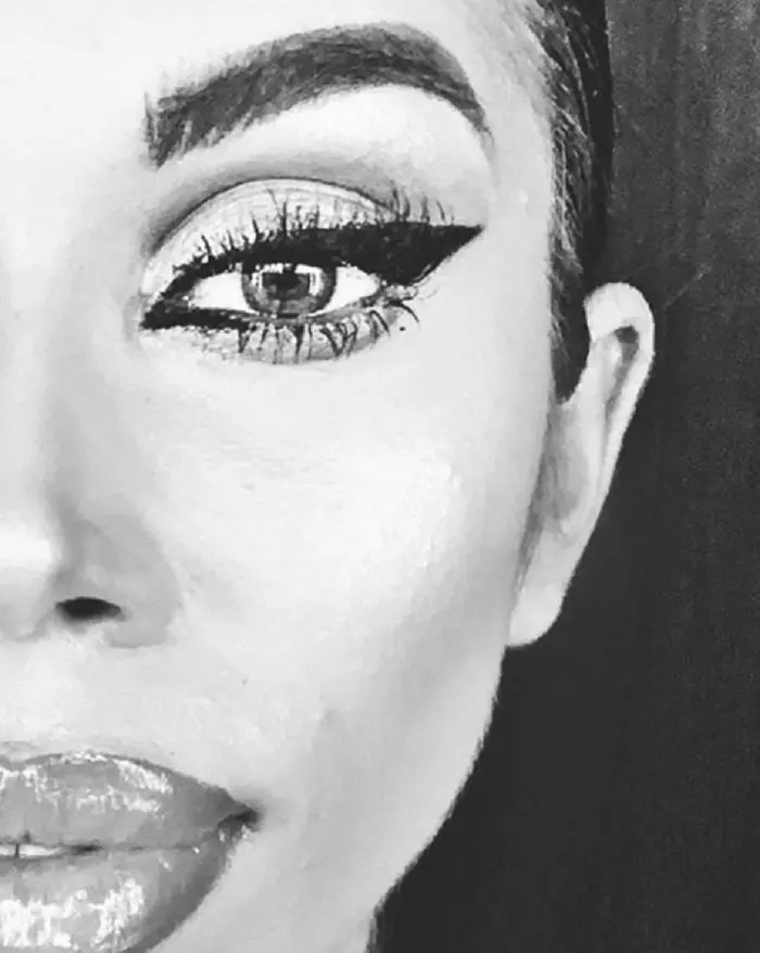 Raluca Pascu a făcut cursuri de make-up artist