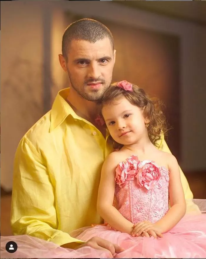 Pavel Stratan și Cleopatra, pe vremea când ea a cunoscut succesul cu piesa "Ghiță".