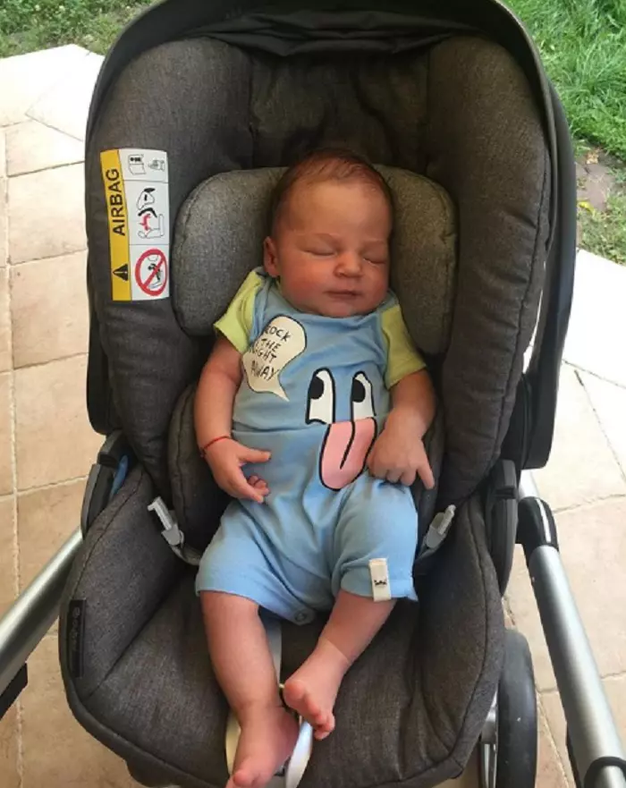 Roxana Ciuhulescu şi-a pozat copiii împreună