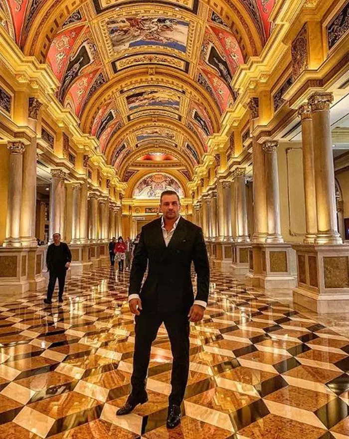 Alex Bodi în Hong Kong