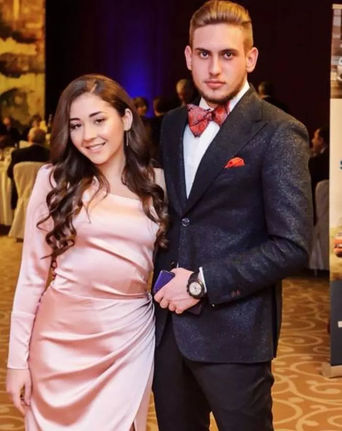 Teo și Nicole Cherry