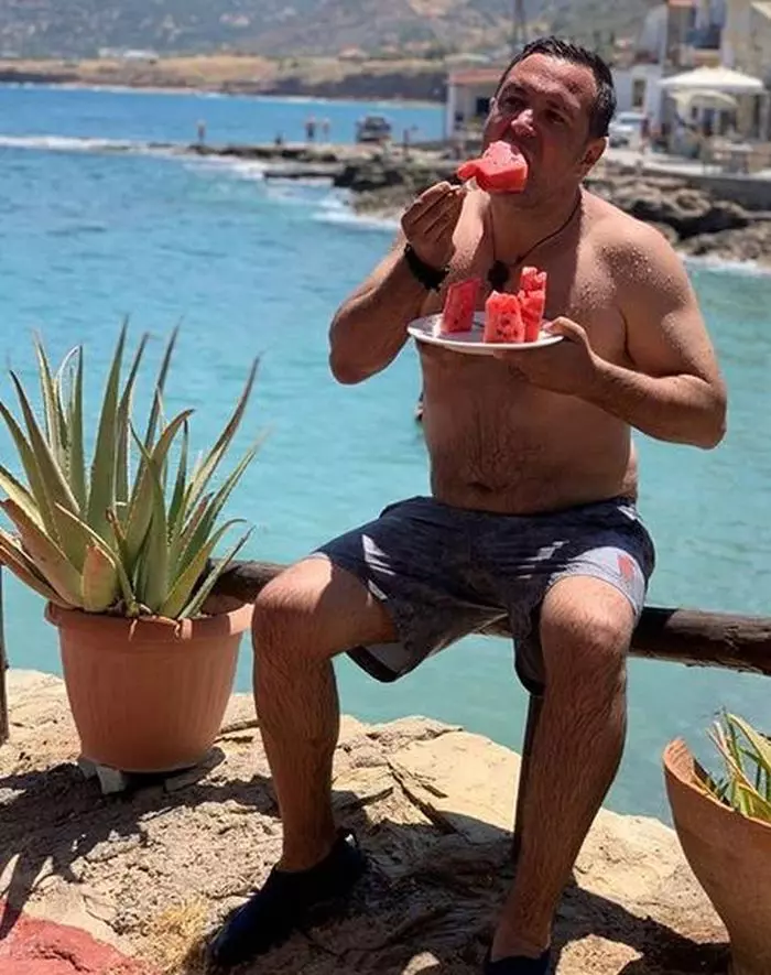 Daniel Buzdugan are 45 de ani