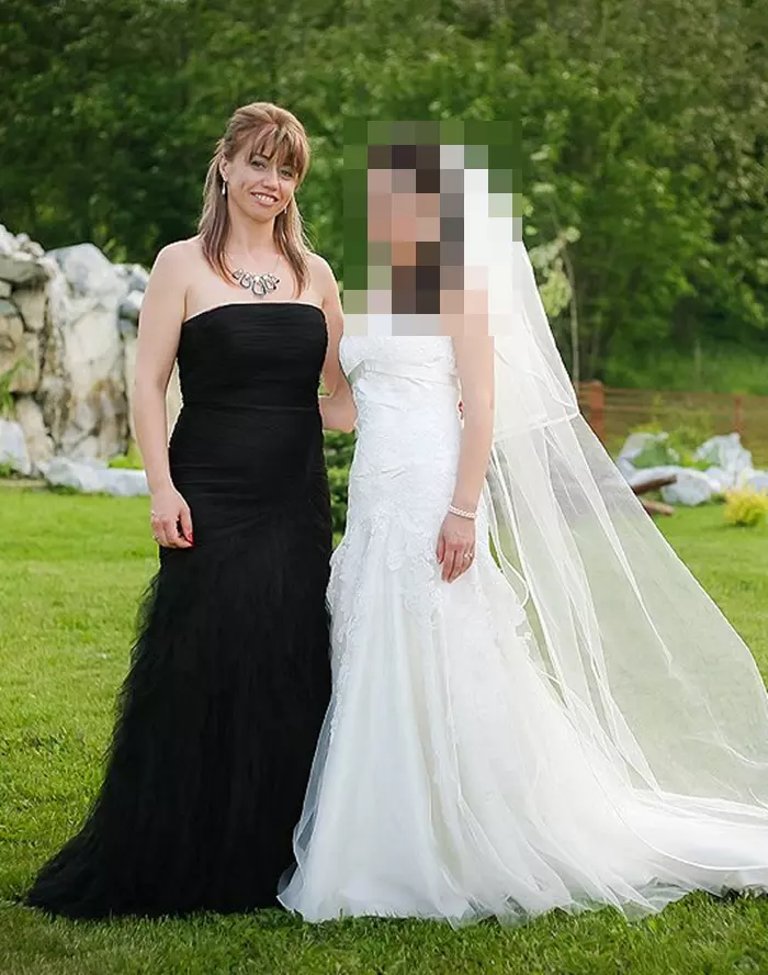 Claudia Florian româncă Bacău ținute Regina Elisabeta