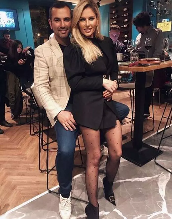 Andreea Bănică e cu Lucian Mitrea din liceu