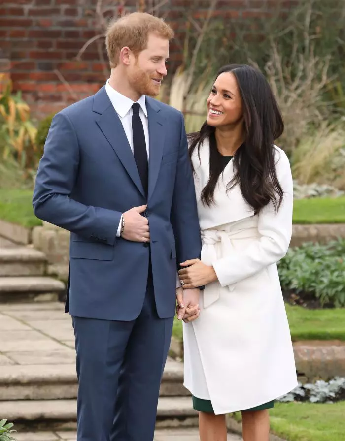 Pardesiul alb de la brandul Mara ales de Meghan în ziua anunțării logodnei - 750 $.