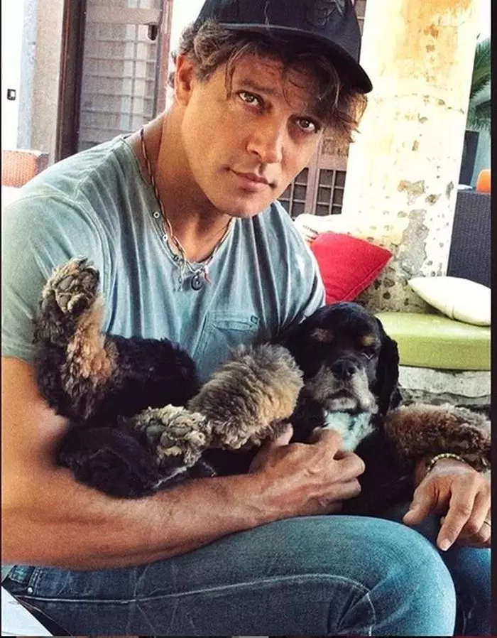 Gabriel-Garkoo-gay-2