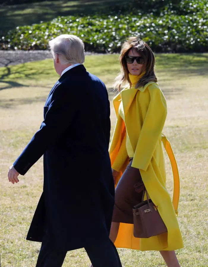 Melania Trump a eclipsat într-o ţinută galbenă