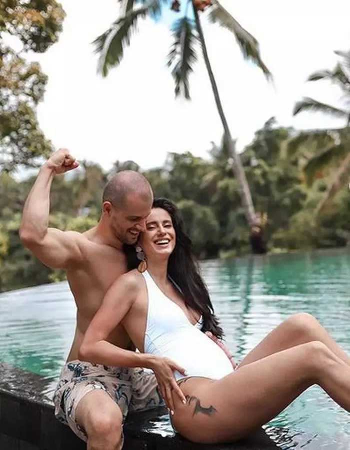 Ioana Grama e însărcinată în 3 luni cu iubitul său, Alex