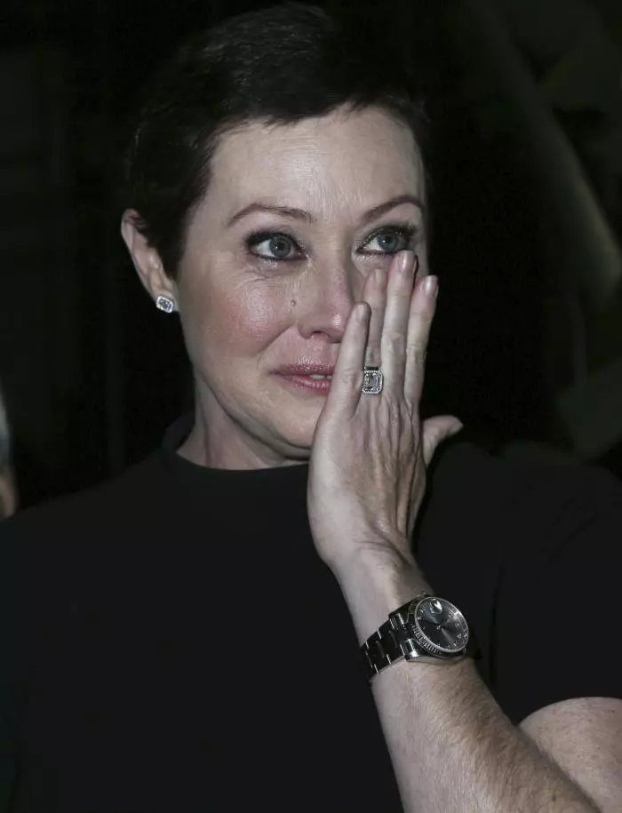 Shannen-Doherty-a-invins-cancerul6-Copy