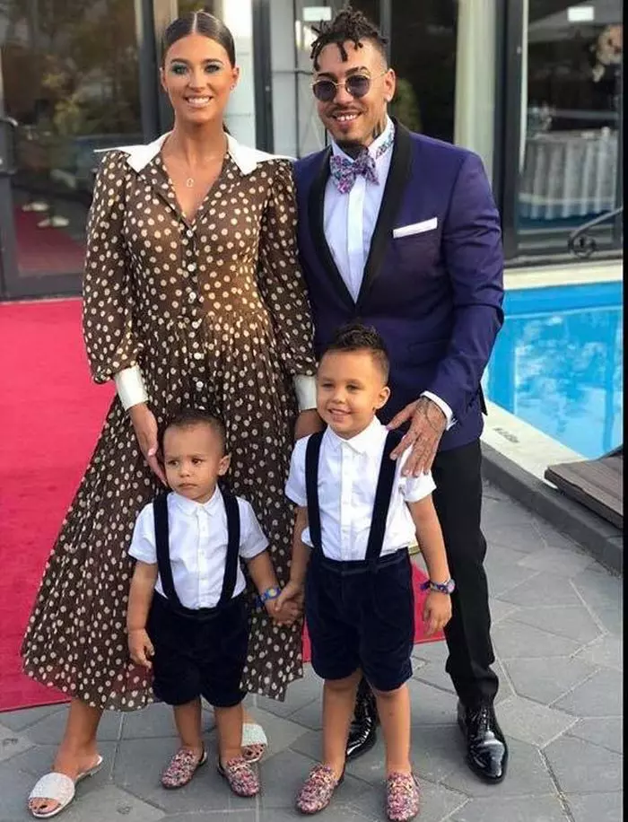 Alex Velea și familia