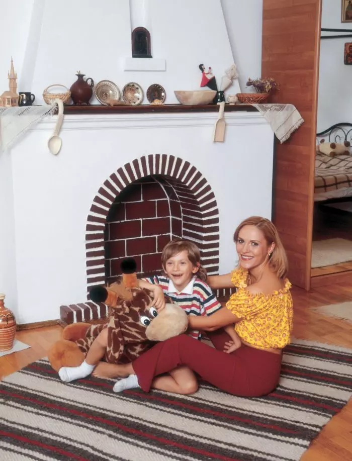 Gabriela Firea în 2001