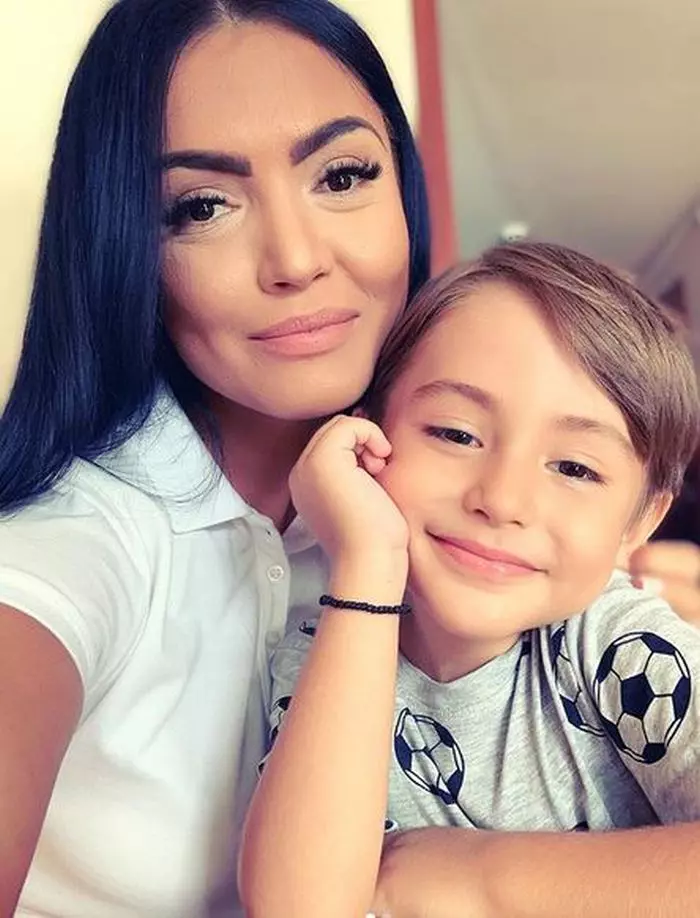 Andreea Mantea și fiul ei