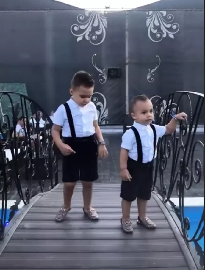 Antonia si Alex Velea nasi 4