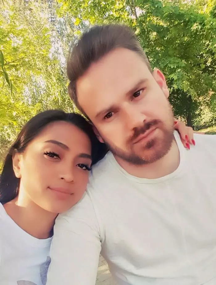 Bella Santiago şi soţul ei