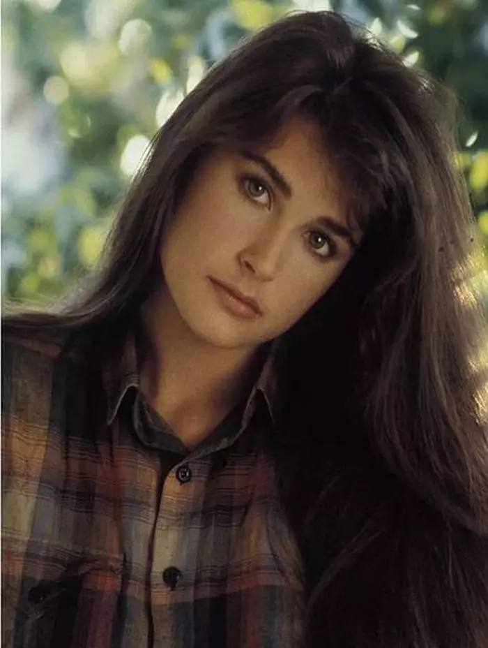 Demi Moore a fost violată la 15 ani