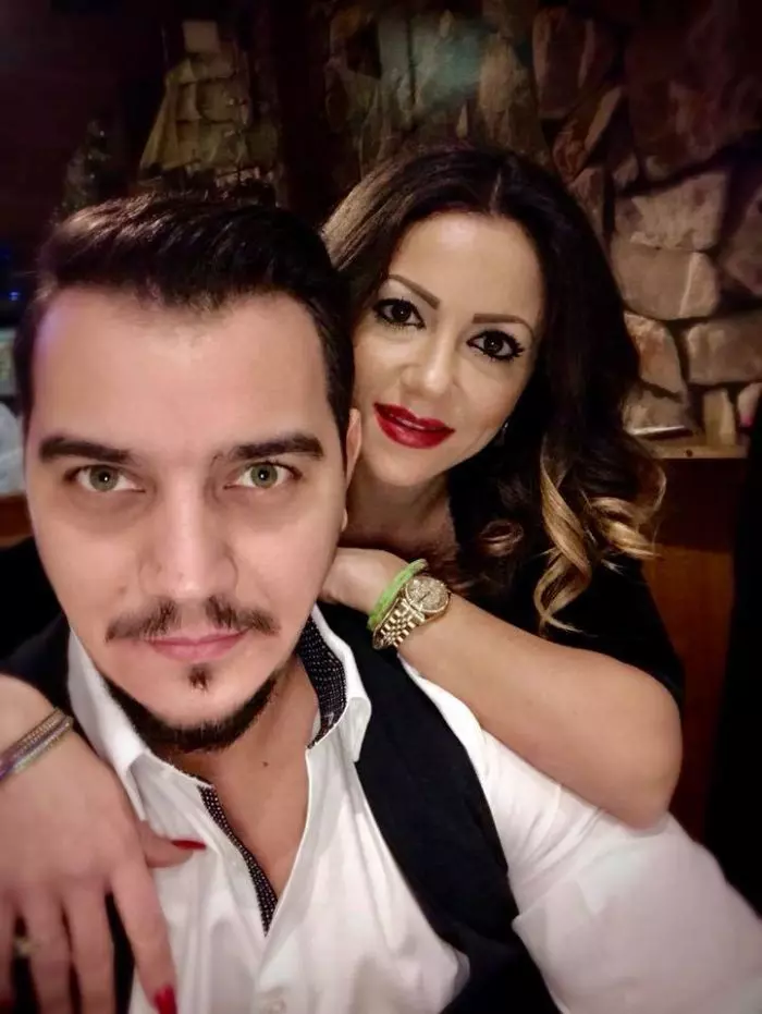 Bursucu si partenera sa