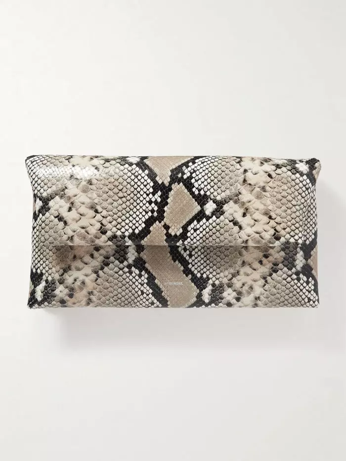 Clutch din piele, Jil Sander, 9.700 lei, magazinul Casa Frumoasă