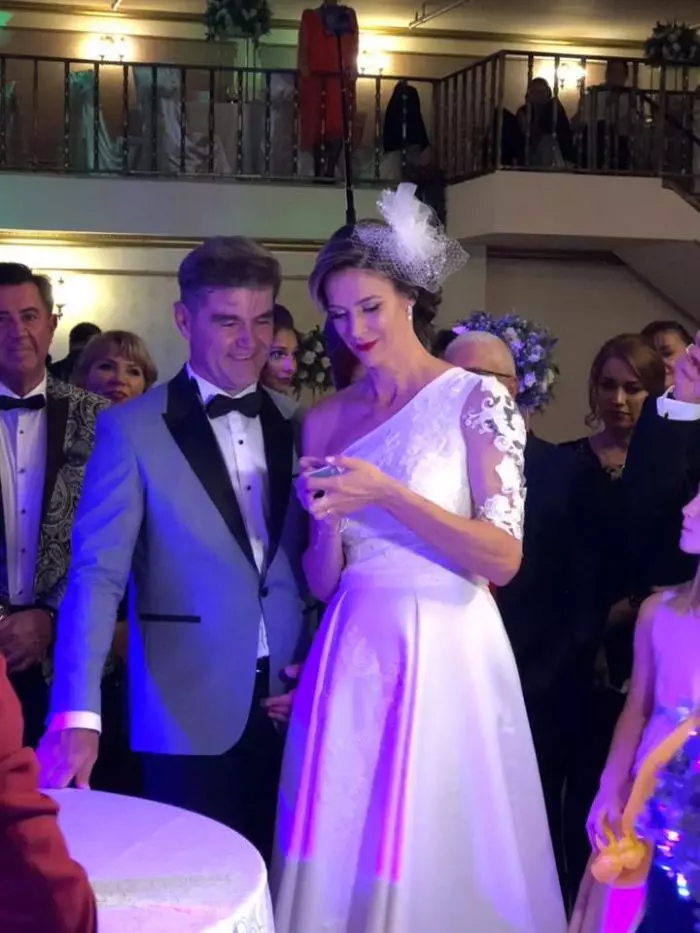 Roxana Ciuhulescu mireasa a doua oara