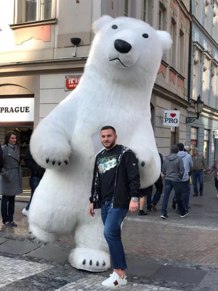 Adrian, noul iubit al Paulei Chirilă