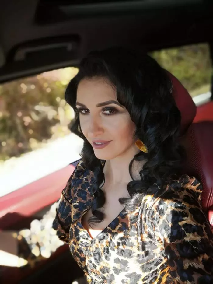 Mirela de la Insula Iubirii